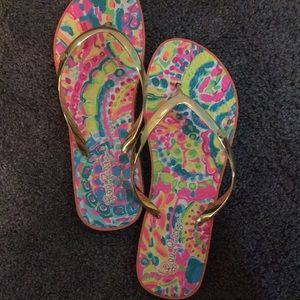 lilly pulitzer flip flops
